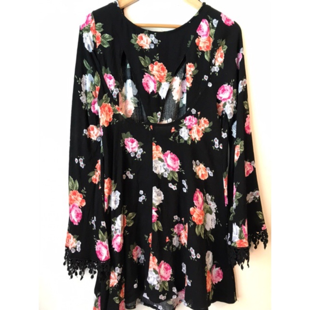 Flower print Dress - Picture 2 of 3